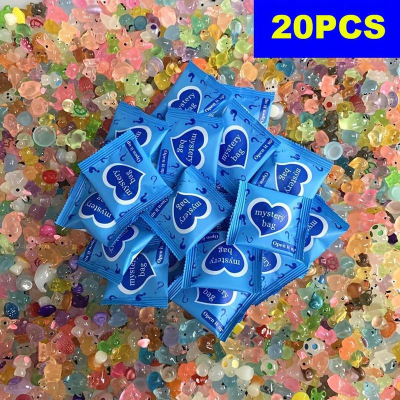 Mini Glow in the Dark Animal Resin Models, Surprise Mystery Bag for Dollhouse Decor, Fairy Garden Decor, Birthday Party Gift, DIY Crafts, Ornaments